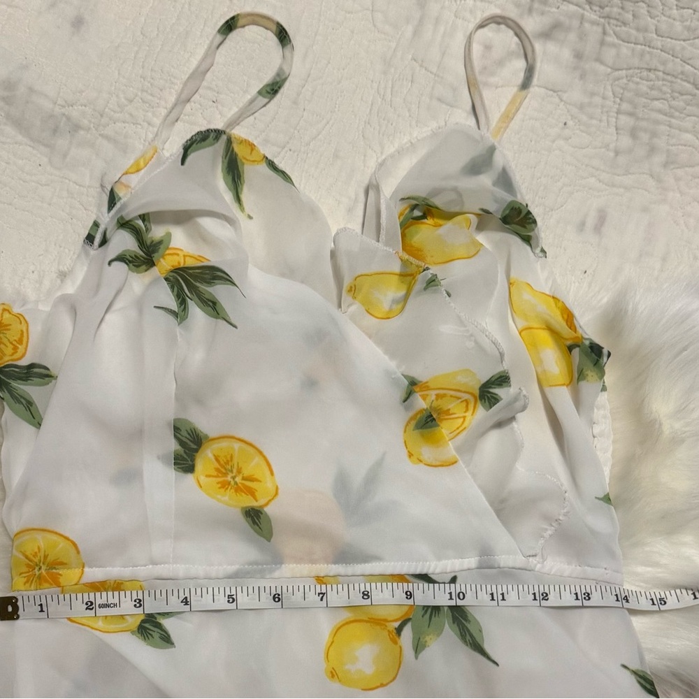 White dress with lemon print Size L. - Picture 6 of 10
